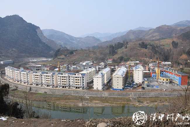胡家坝镇汪家坝村移民安置点.JPG