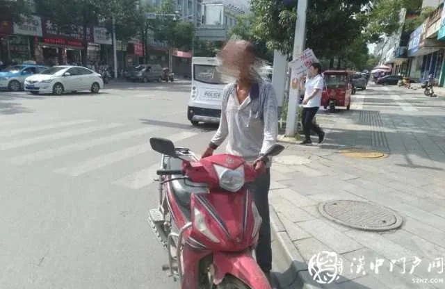 逆行+未戴头盔+无证驾驶+车辆未检验！洋县一男子多项违法行为处罚