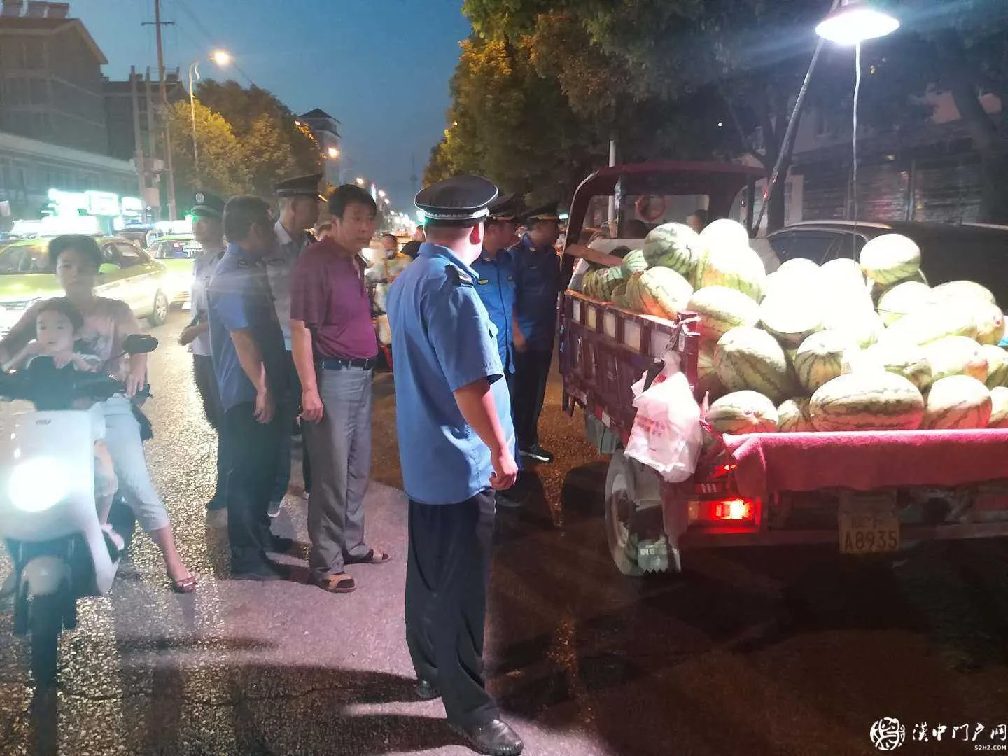 汉台区东关街道办事处——城警联动共治占路经营