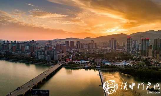 西乡· 彩霞飘 夕阳红！