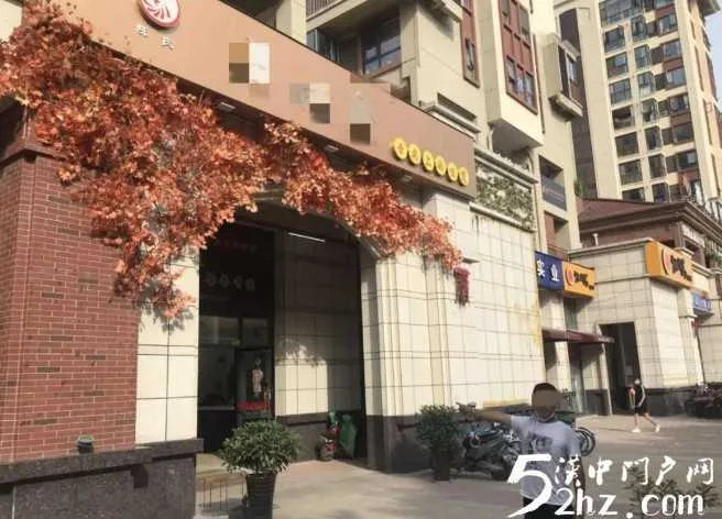 汉台公安破获系列撬盗商铺案