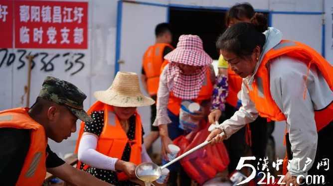 这才叫“乘风破浪的姐姐”