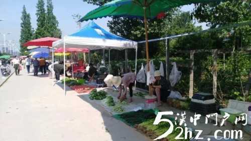 汉台区中心城区统一规划设置了2800个临时便民市场。