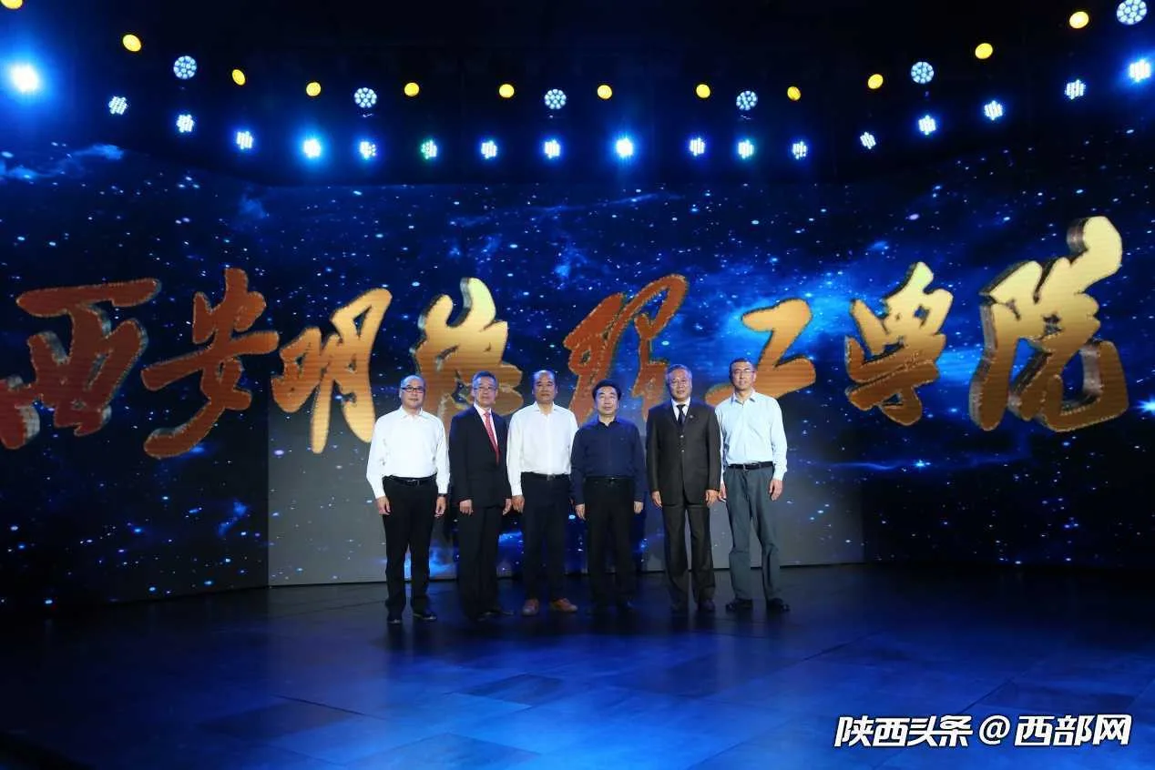 正在上传... c13fbb43da1c79d06d53fca4d5f3069a.png