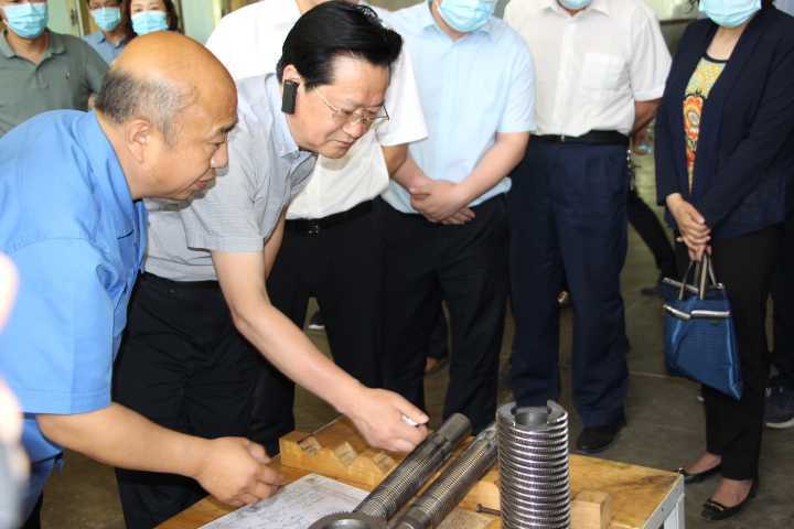 调研汉江工具厂1.JPG
