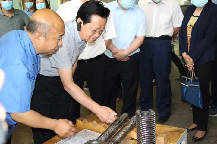 1591252561373817.jpg 调研汉江工具厂1.JPG