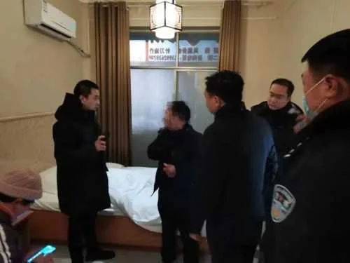 男子谎称办酒席骗取大量生肉熟食，略阳多家摊位被骗！