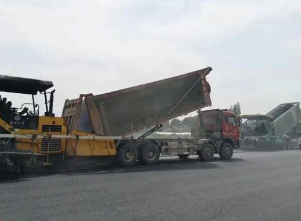 汉中又一城市道路路面工程宣告完工！