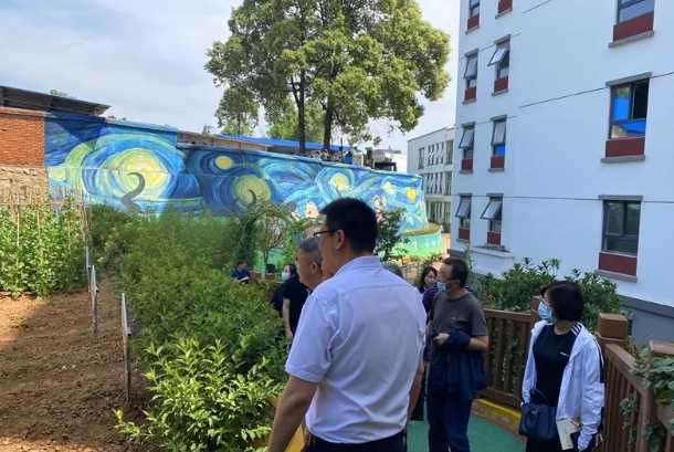甘肃省嘉峪关市政协副主席刘德胜一行莅临褒国康乐园养老社区参观调研