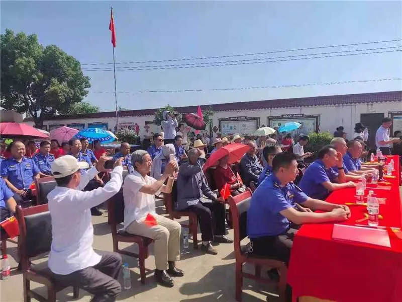 1624435776774098.jpg 汉中市城固县桔园镇贾家山村举行庆祝建党100周年文艺演出