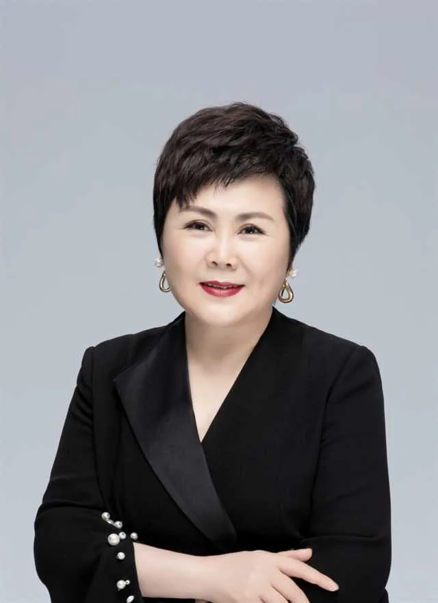 1630640173134956.png 女总裁.png