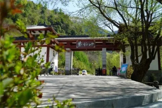 1630981042451575.jpg 紫柏山.jpg
