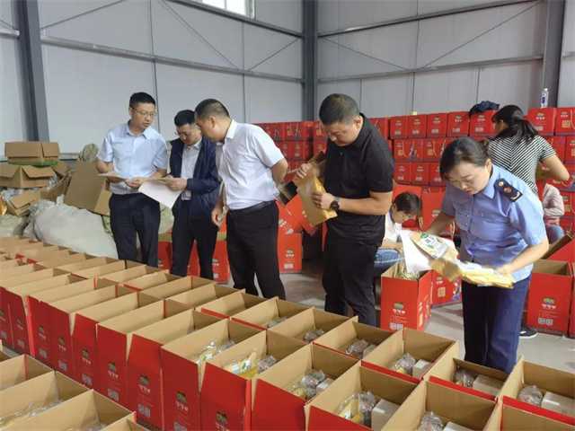 略阳农产品1.jpg