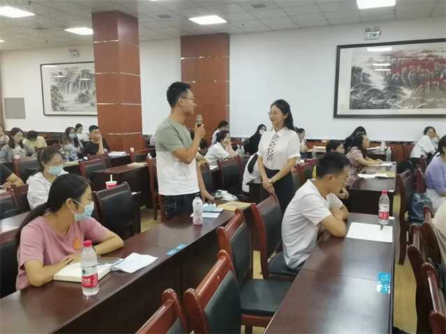汉台教师入职培训1.jpg