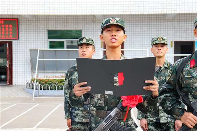1631753944114270.jpg 新兵6.jpg