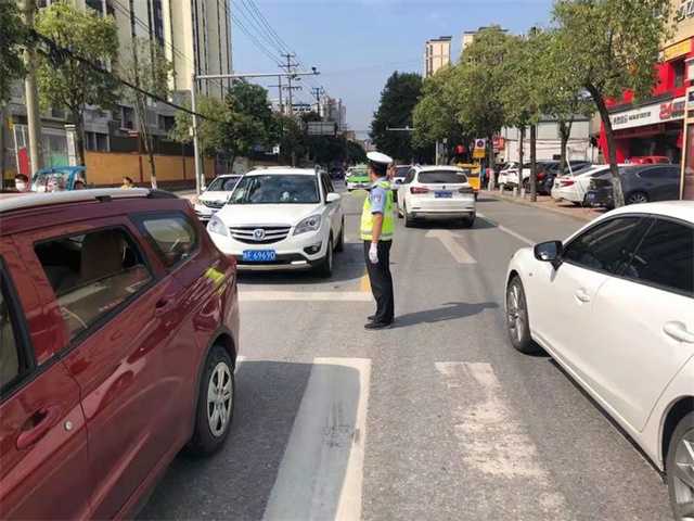 68小时坚守！汉中交警大队圆满完成国庆假期道路交通安保任务"