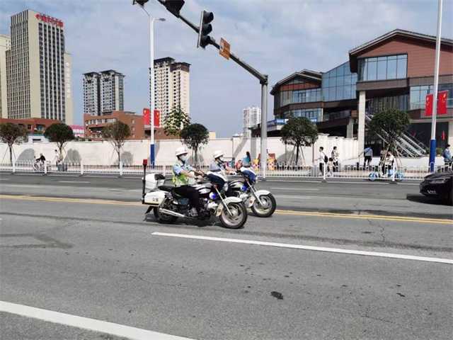 68小时坚守！汉中交警大队圆满完成国庆假期道路交通安保任务"