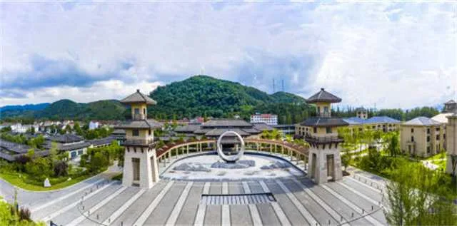 1634263922117321.jpg 三国.jpg