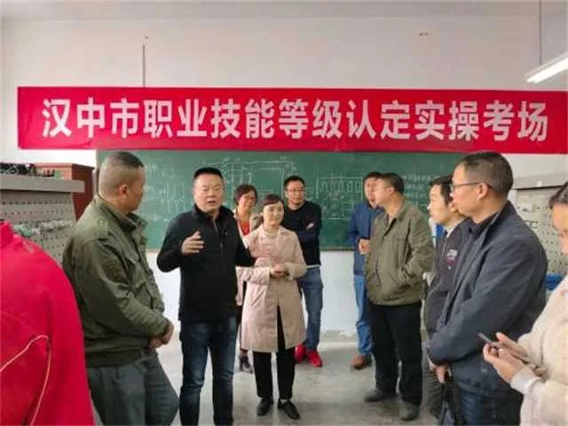 1639533489132787.jpg 人民4.jpg