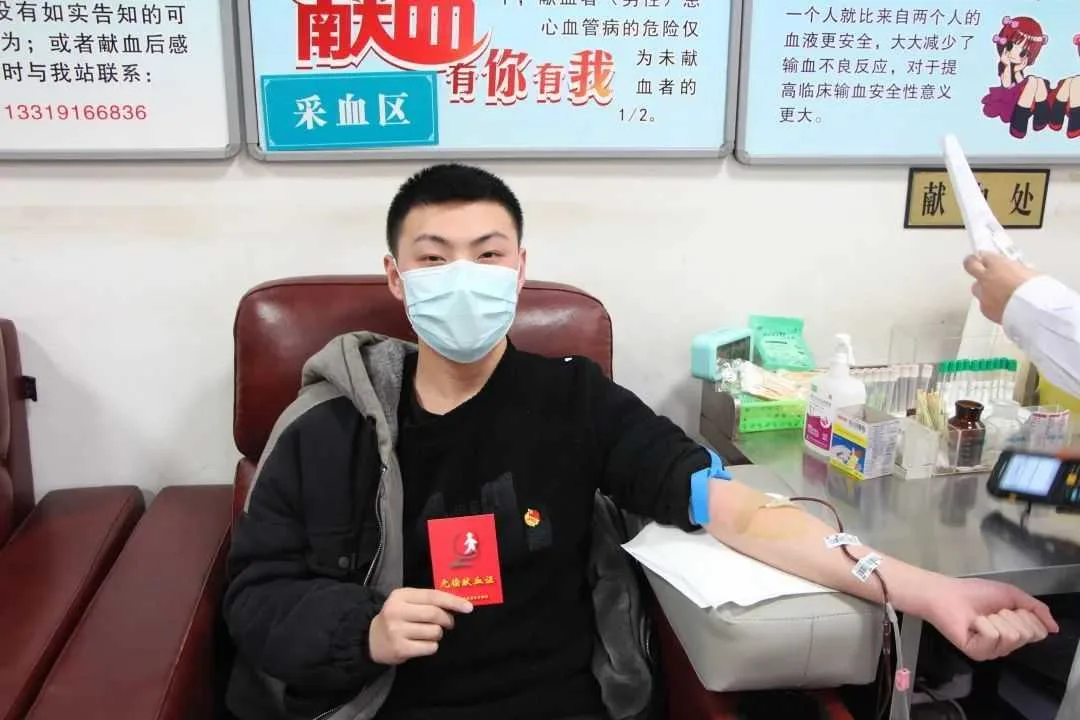 “奉献青春热血 点燃希望之光”！他们好样的！