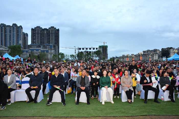 城固县2023首届帐篷音乐节暨夏季旅游攻略推介活动拉开帷幕