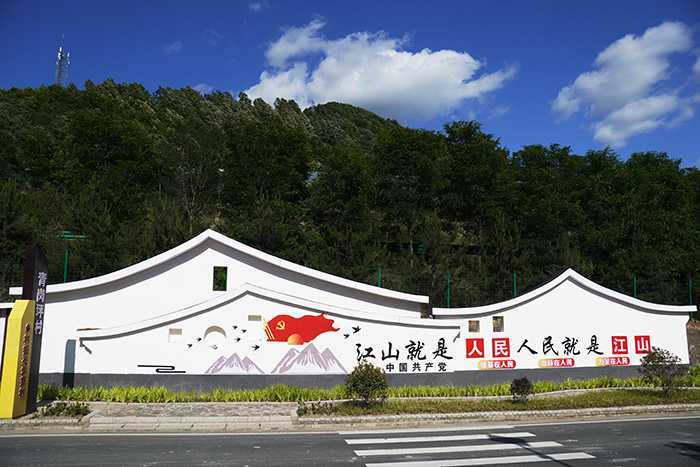 留坝县出台《留坝县村容村貌提升导则》，村容村貌提升建设有了标准。