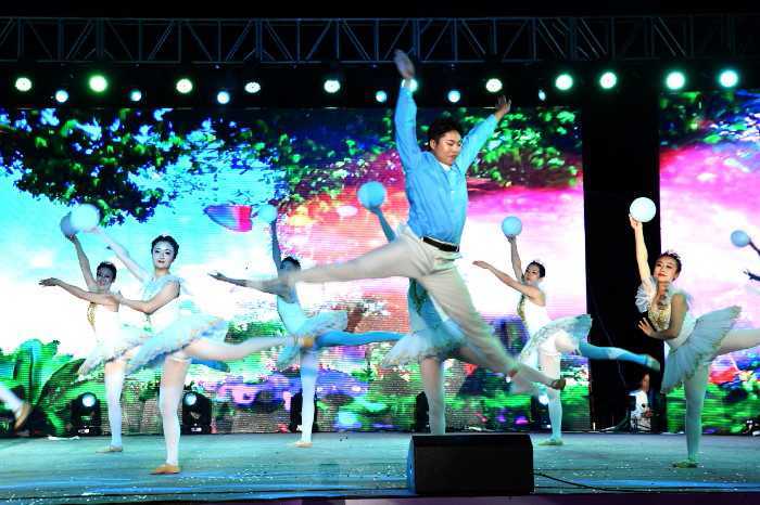 城固县2023首届帐篷音乐节暨夏季旅游攻略推介活动拉开帷幕