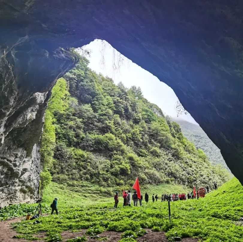 提议将汉中“天坑群”列入中国六大名洞！