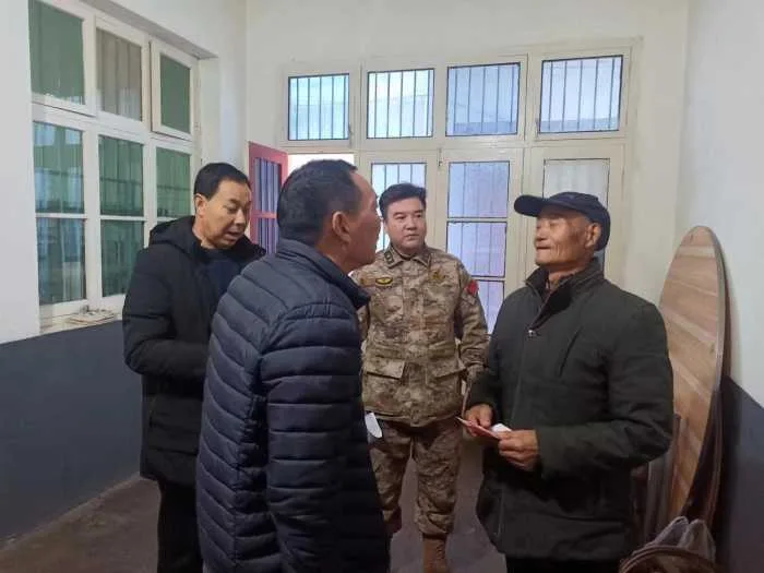 迎新春、送温暖 ——定军山镇开展慰问退（现）役军人活动