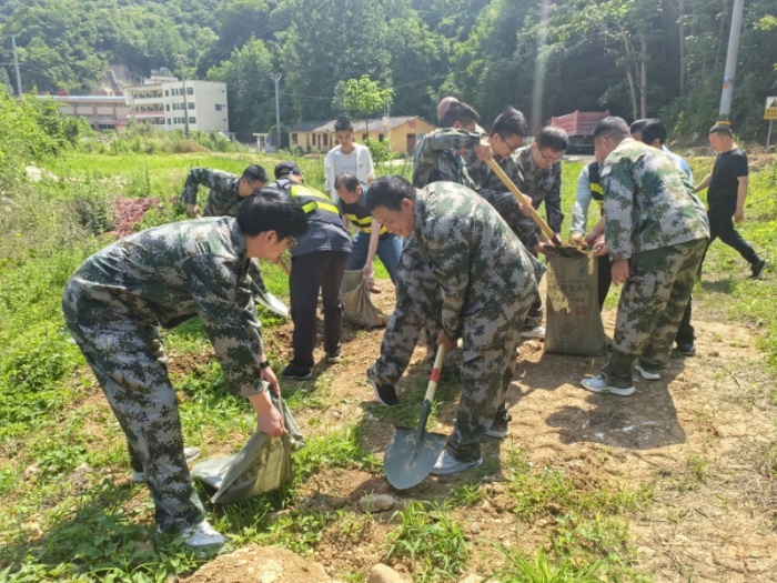 以“练”备汛，城固小河扎实开展防汛应急演练