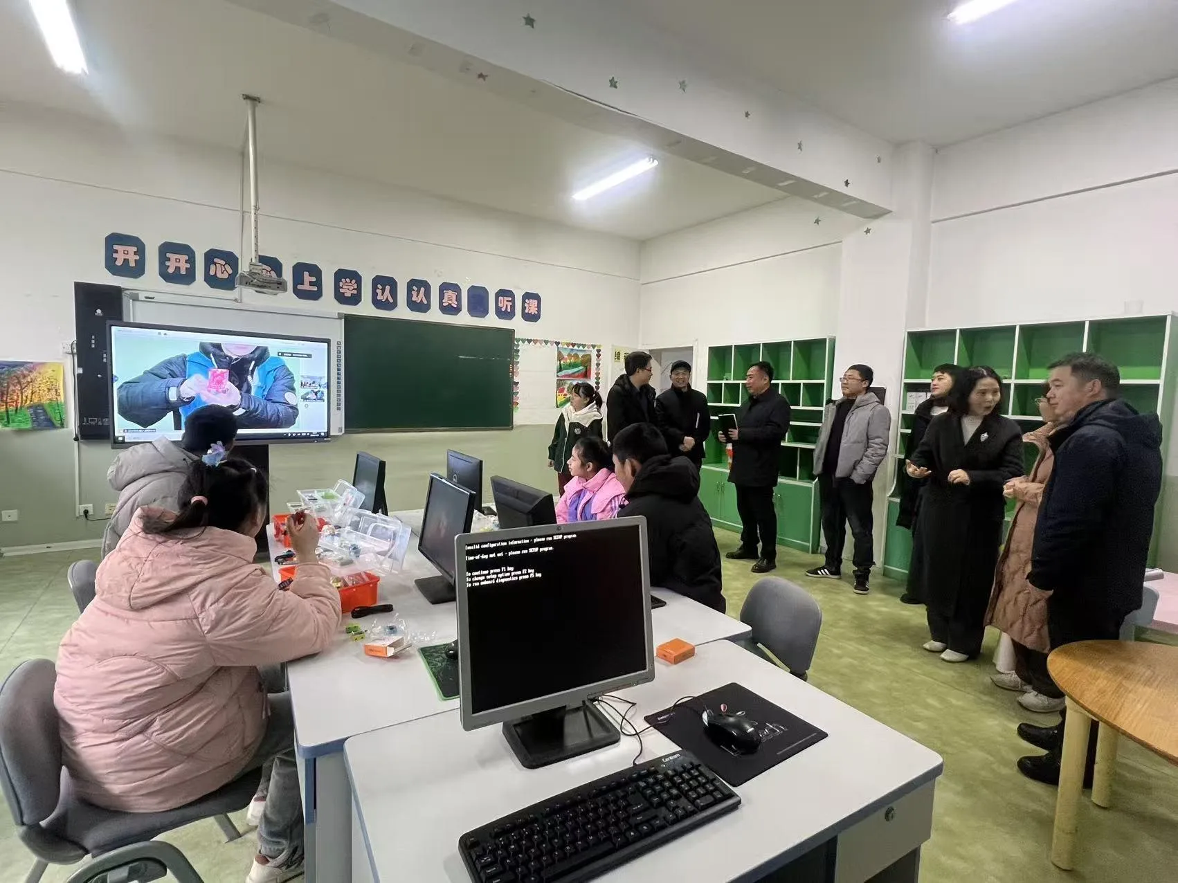 汉中市机器人编程协会在汉中社会福利院启动“云课堂”公益项目