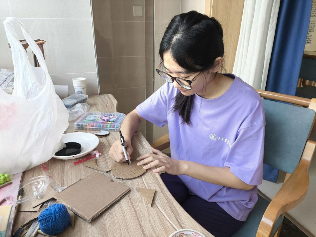 青春守护银龄！华中农业大学学子走进汉中褒国康乐园开展 14 天养老社会实践