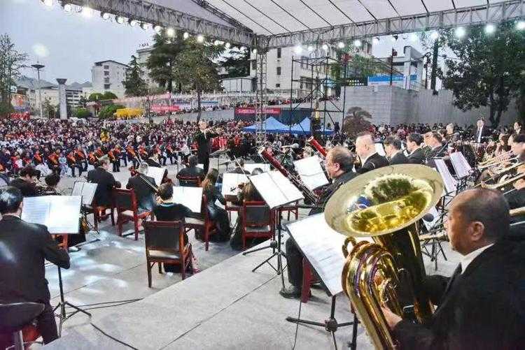 “梦回汉江源”交响音乐会在宁强县震撼奏响