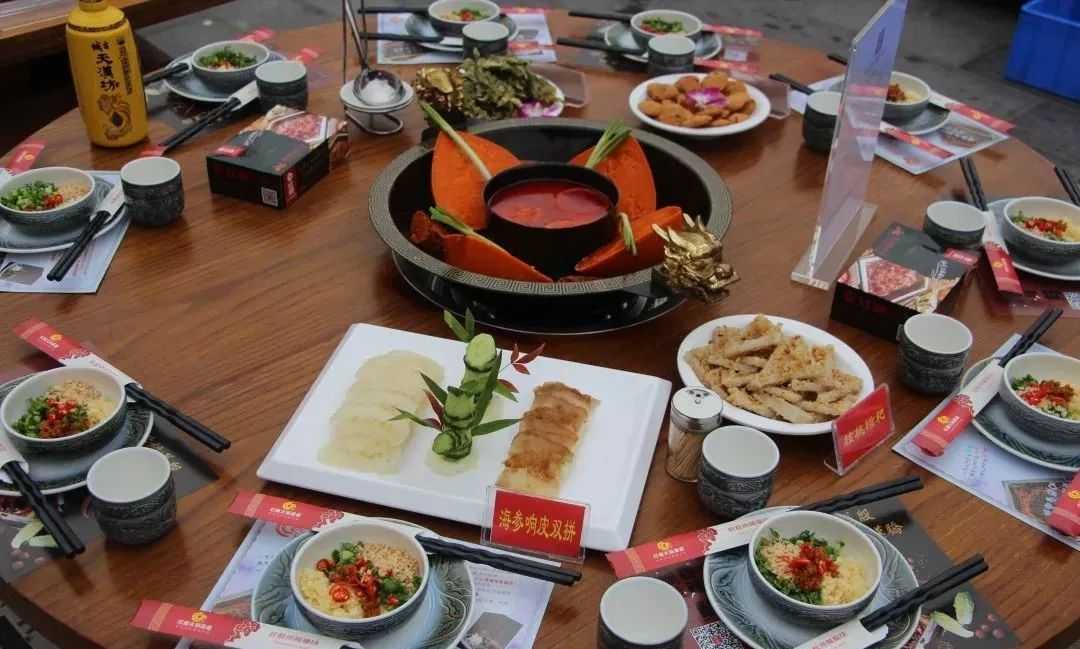 汉中市首届火锅文化厨师交流大赛圆满落幕！