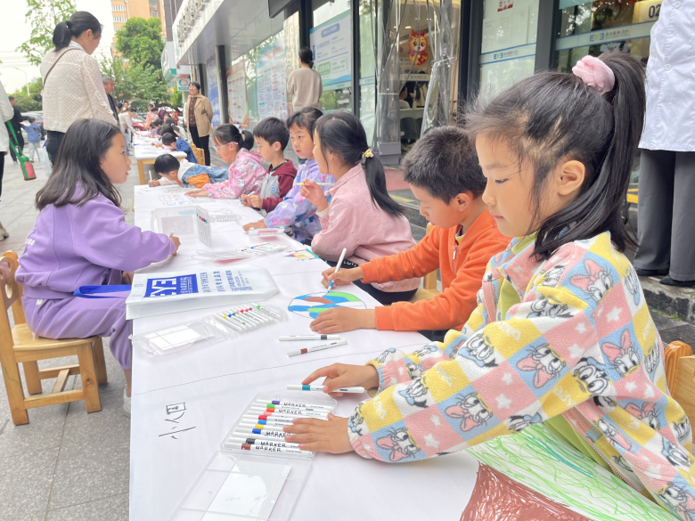 绿色节能，旧物换“新”生！ 汉中爱尔眼科医院开展“世界地球日”系列活动插图4