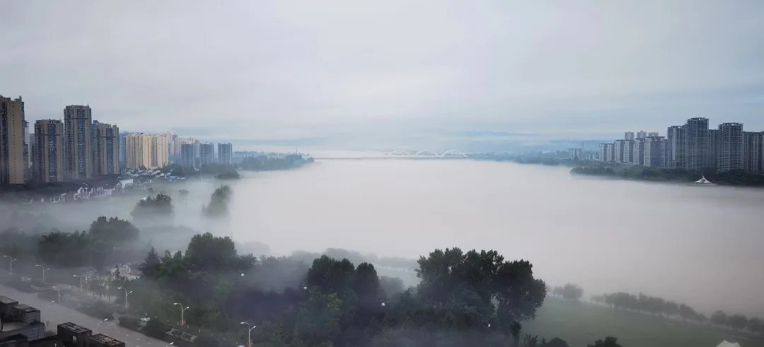 视觉汉台 | 烟雨朦胧 油画汉台