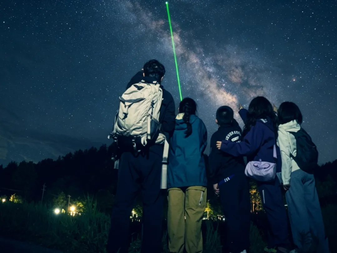 一夜接待5000人!汉中解锁流星雨盛宴→