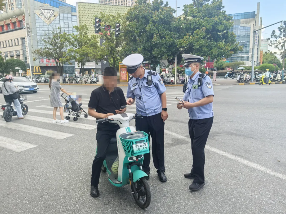 汉台持续优化道路交通秩序 让出行幸福感“加码”