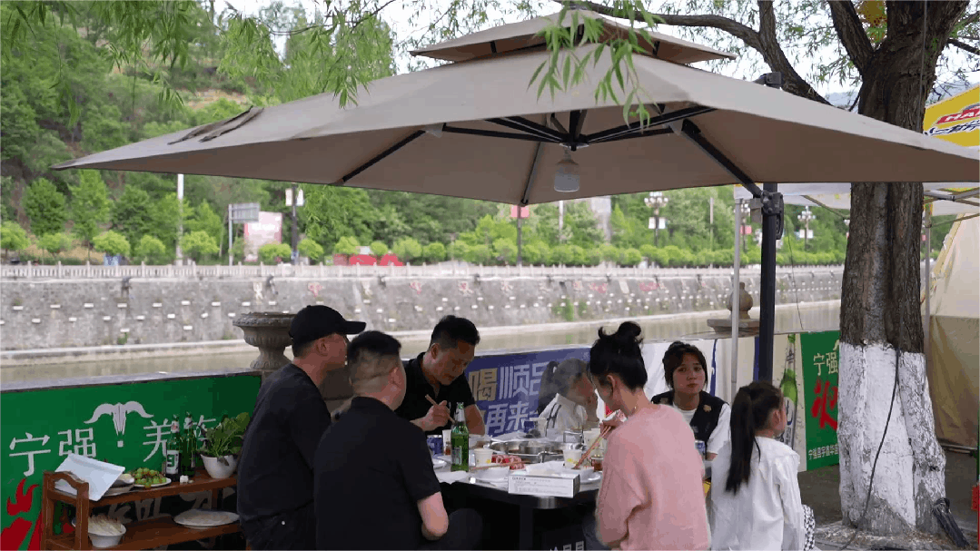 宁强县第二届羌族火锅美食季启幕！热辣鲜香点燃汉江源→