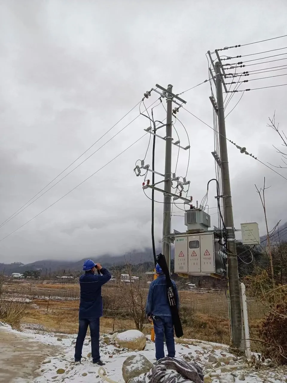 国网汉中供电公司：抗击冰雪，我们在行动！