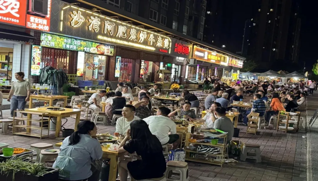 “串”联夜经济！汉台这条街点亮初夏夜生活
