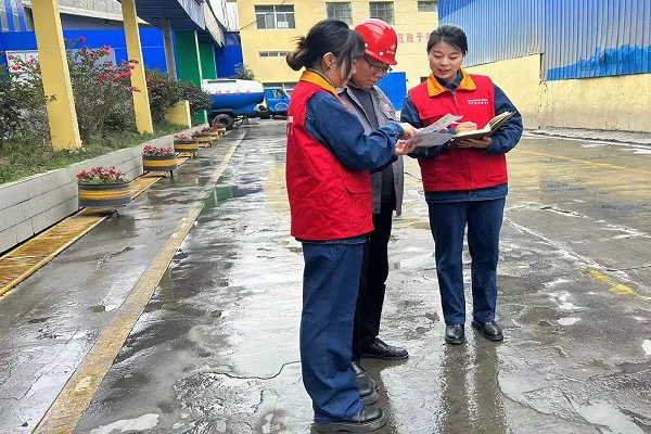 “双满意”在行动 | 用心走访 用电无忧