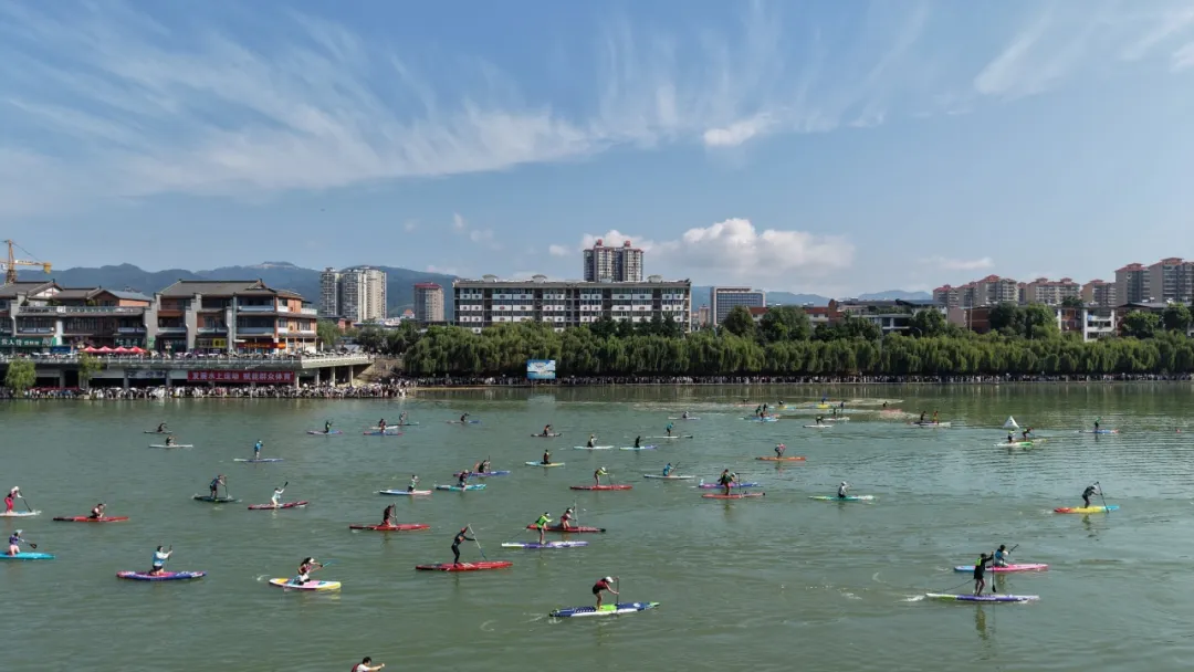 乘风逐浪！西乡桨板赛火热开赛