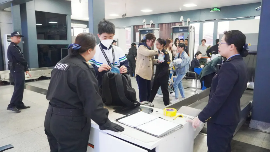 汉台:国庆我在岗 坚守显担当
