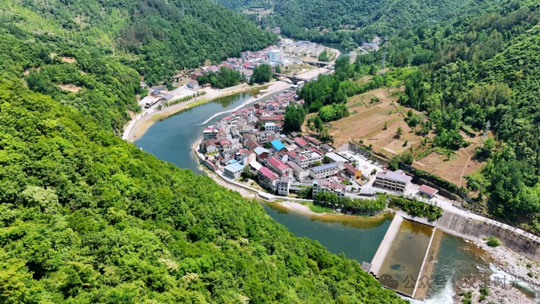 追寻红色足迹：城固小河口会议会址
