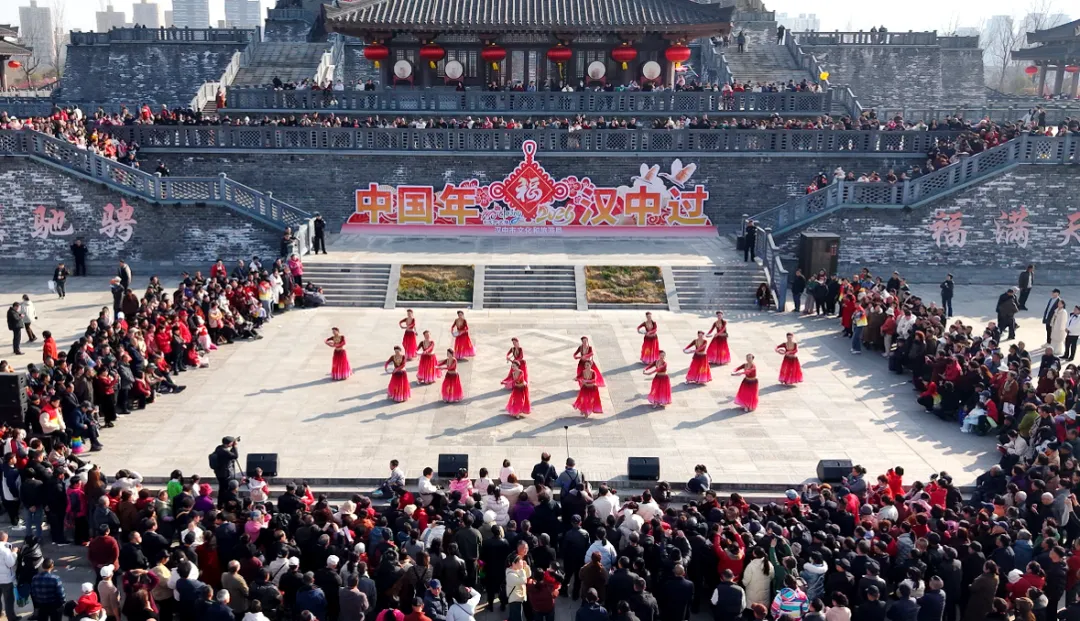 大年初一赏好戏 汉台专场闹新春