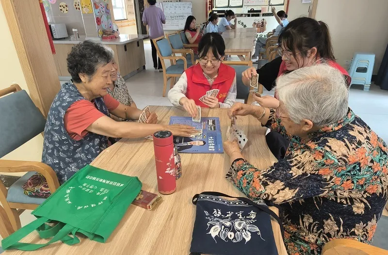 华中农业大学学生实践团走进褒国康乐园，让青春持续温暖“夕阳红”