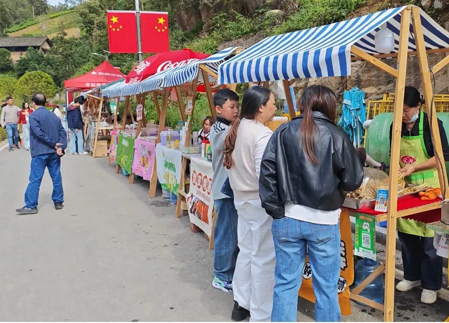 线上观看42万人次,兴隆茶山民歌会出圈