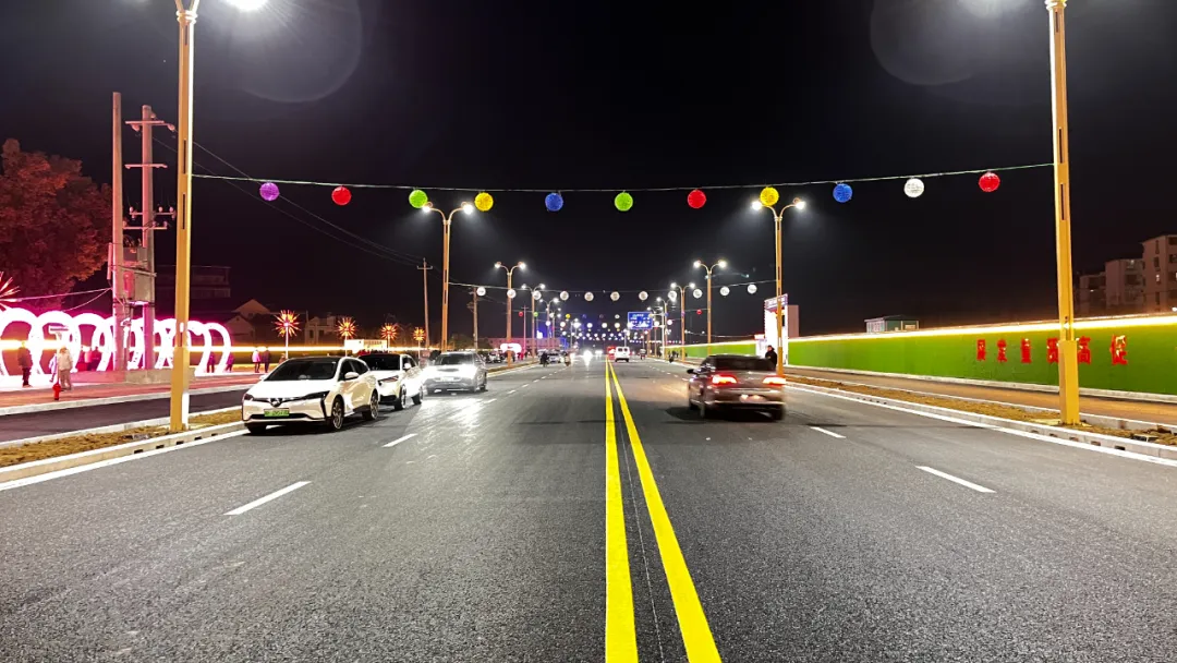 汉中这条路全线贯通，年味直接拉满，春节赏花灯！