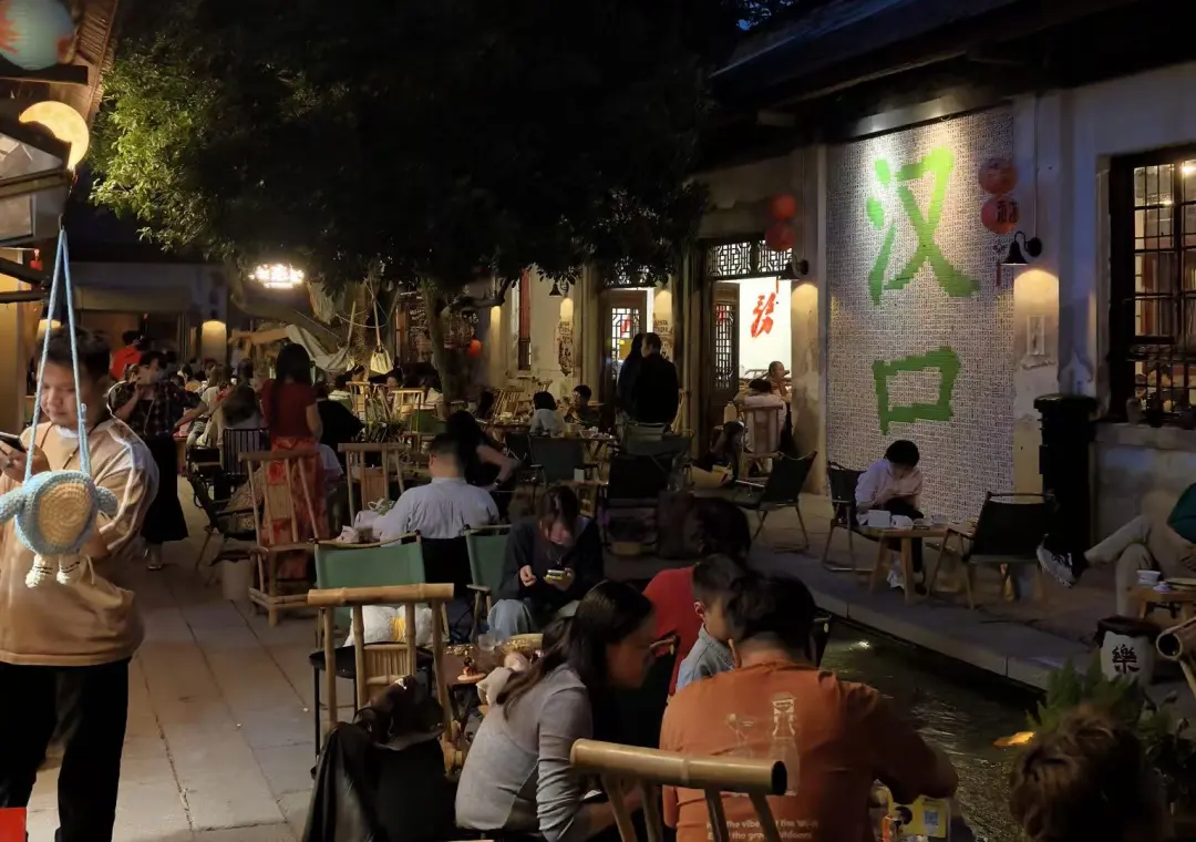 打完球撸串、逛完街喝茶……汉中人的夜！